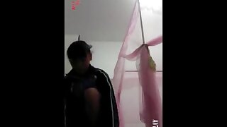 230111全裸ダンスの美少女が話題178